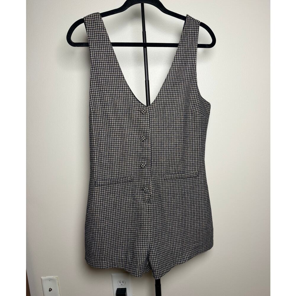 Sadie and Sage Houndsooth Shortalls Size Small NWT